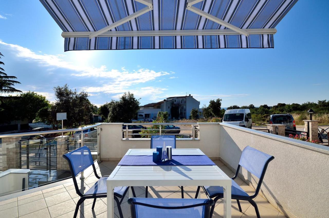 Apartments Nautilus Pula Exterior photo